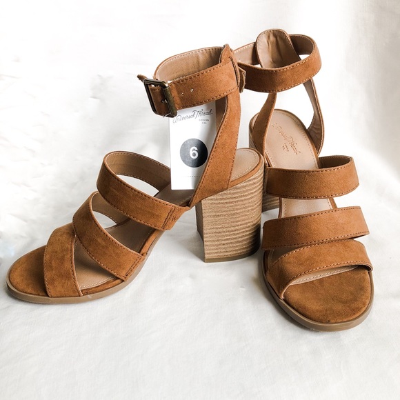 Brown summer sandal, by A New Day - Picture 1 of 3